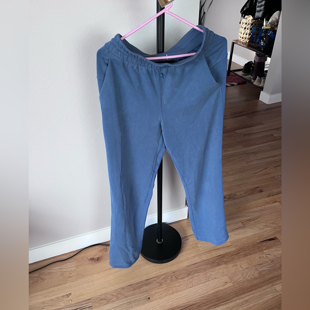 Lululemon soft stream sweats